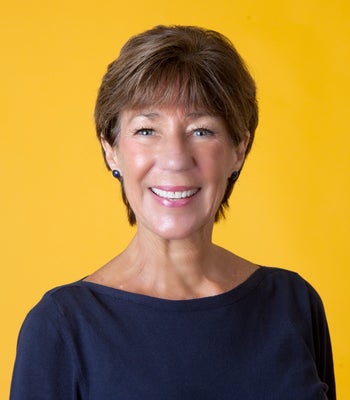 Portrait of Lana Smith, Broker/Agent.